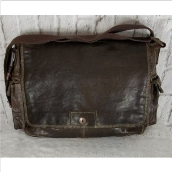 Fossil Handbags - *SOLD* FOSSIL Brown Leather Messenger Bag